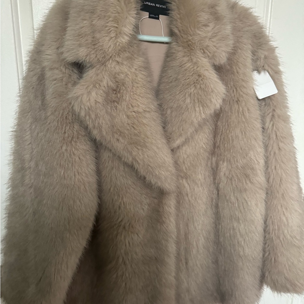 Women's Tan Faux Fur Coat
